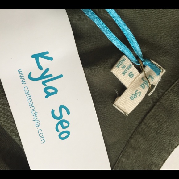 Kyla Seo olive front zip dress Small NWT - Picture 6 of 7